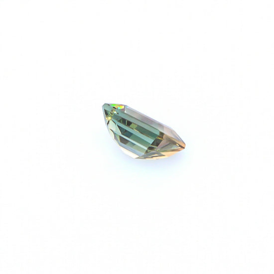 Natural Untreated Bi-Color Oregon Sunstone 2.28 Carats