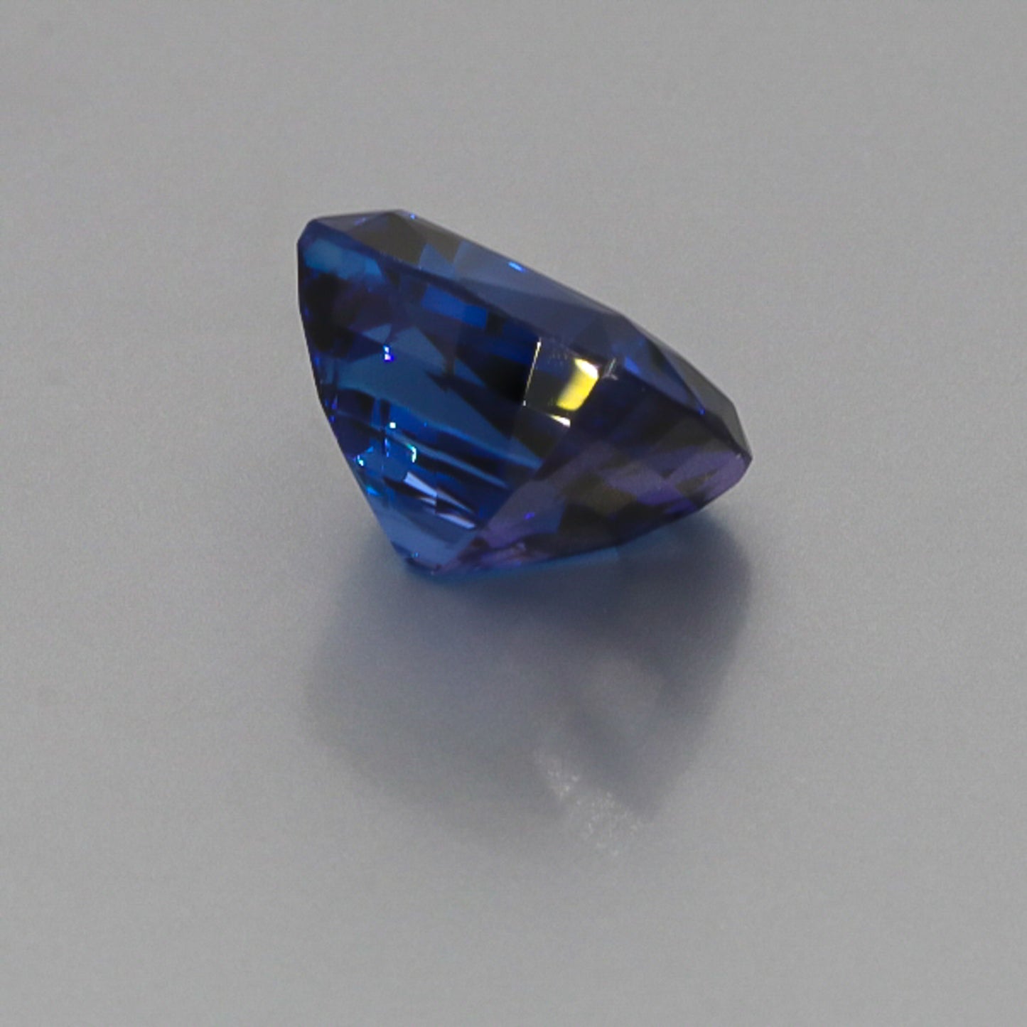Natural Tanzanite 16.00 Carats