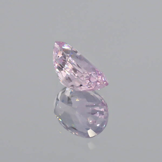 Natural Unheated Ceylon Pink Sapphire Oval Shape 5.58ct With GUBELIN Report
