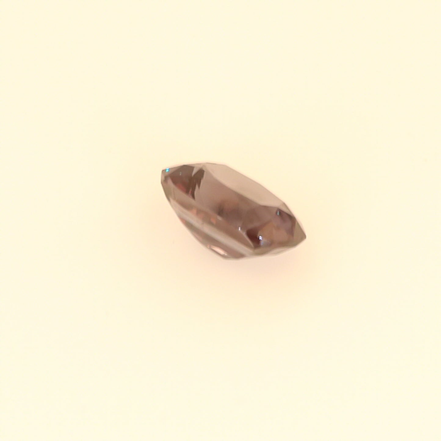 Natural Pyrope-Spessartine Garnet (Color Change)2.58 Carats With GIA Report