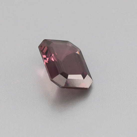 Load image into Gallery viewer, Natural Purple Red Spinel 7.02 Carats
