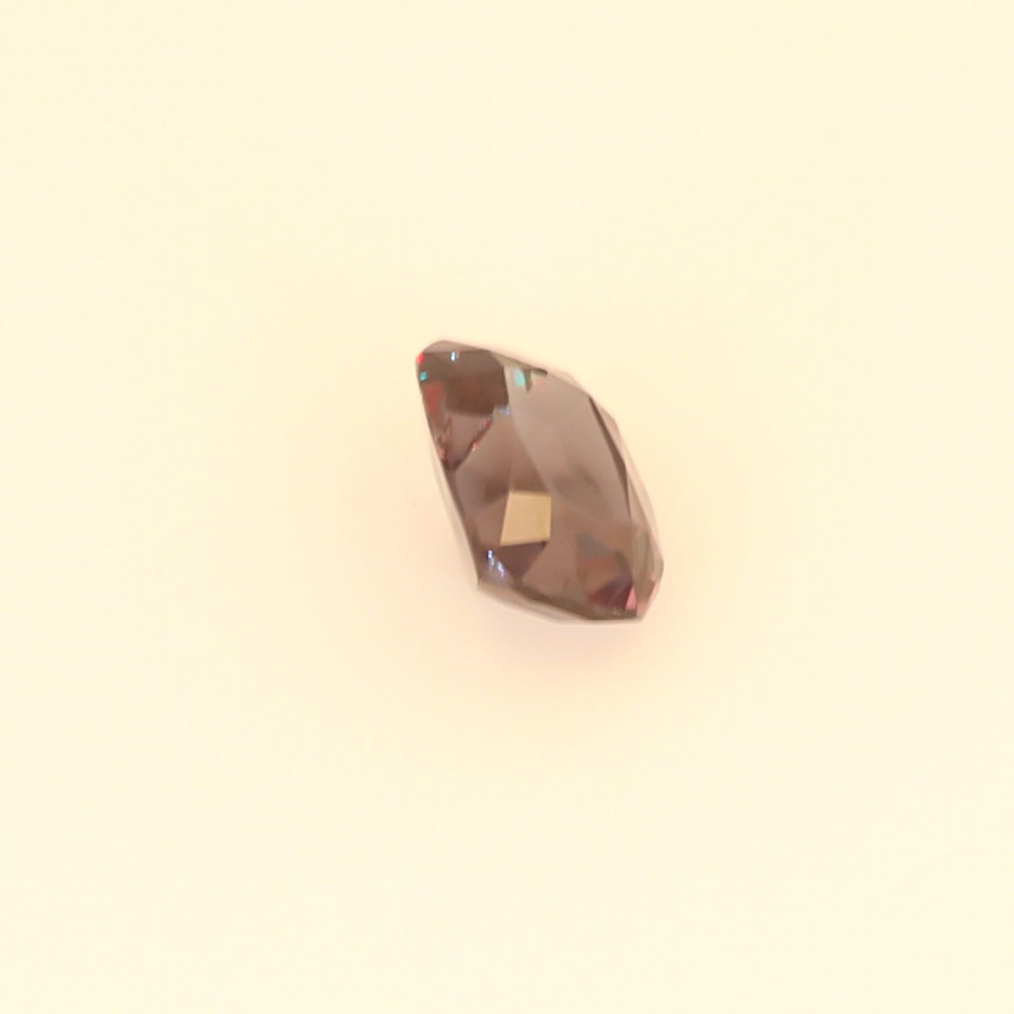Natural Pyrope-Spessartine Garnet (Color Change)2.58 Carats With GIA Report