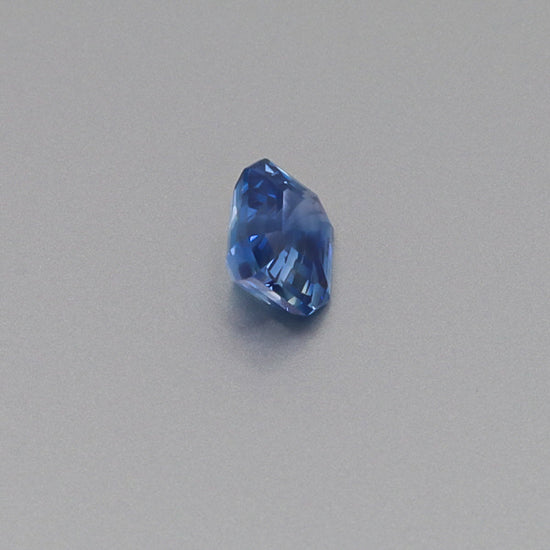 Load image into Gallery viewer, Natural Unheated Blue Sapphire Octagonal Shape 3.58ct With GIA Report
