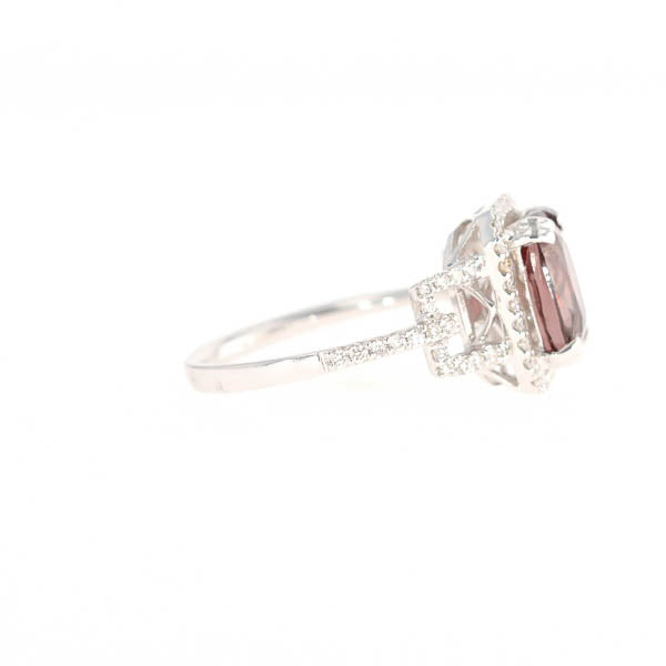 Natural Color-change Garnet 2.97 Carats and Diamond Ring