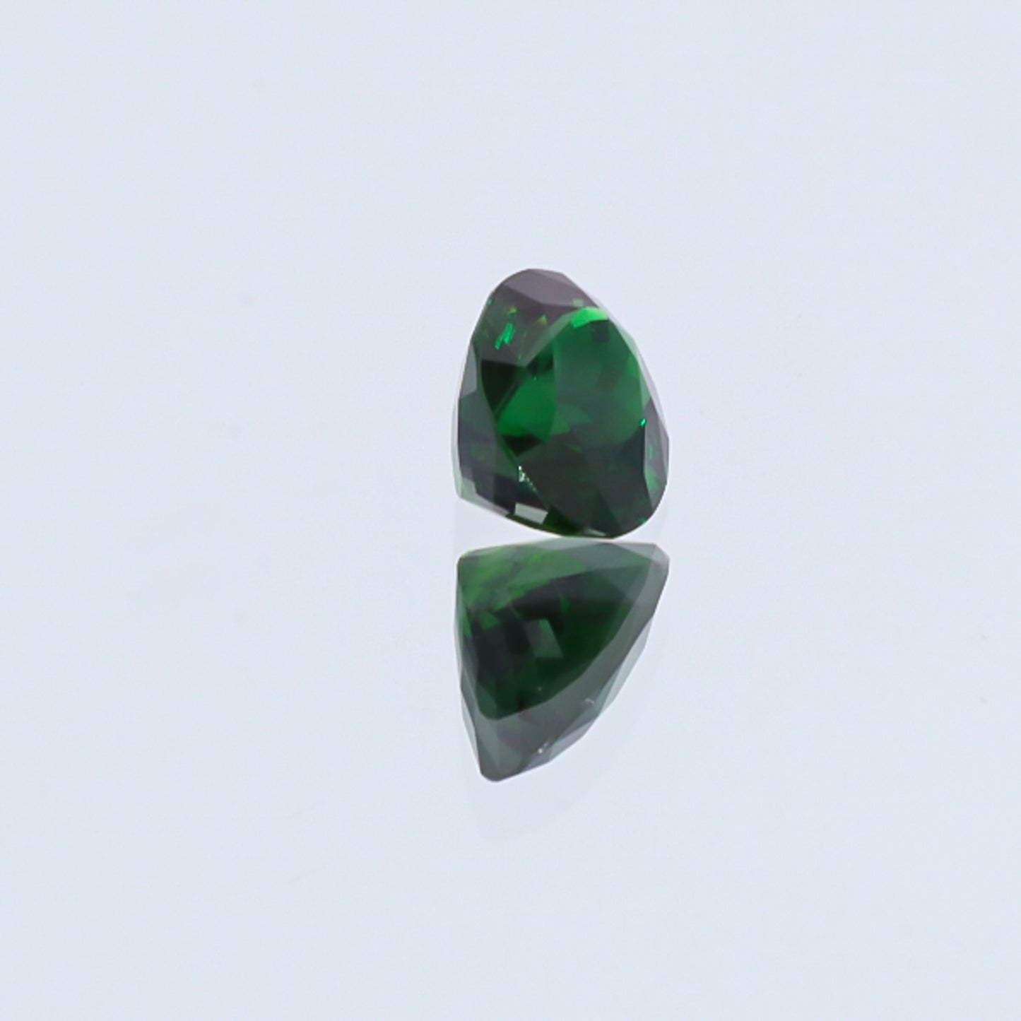 Load image into Gallery viewer, Natural Chrome Tourmaline 4.01 Carats

